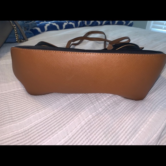 Michael Kors - Picture 2 of 4